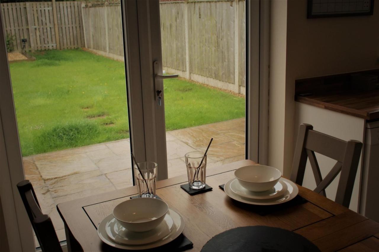 Home From Home Milford Haven Luaran gambar